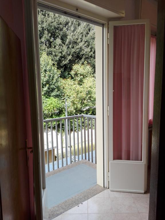 Hotel Parigi Rimini Ngoại thất bức ảnh