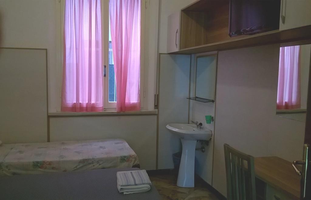 Hotel Parigi Rimini Ngoại thất bức ảnh
